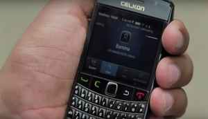 ఇక్కడ కనిపించే ఫోన్ సంభాషణ సినిమా సన్నివేశాలు ఏ సినిమా లోనివి చెప్పగలరా?