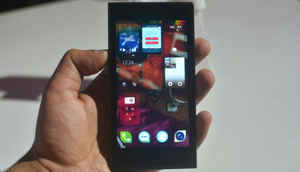 Jolla smartphone: Hands-on