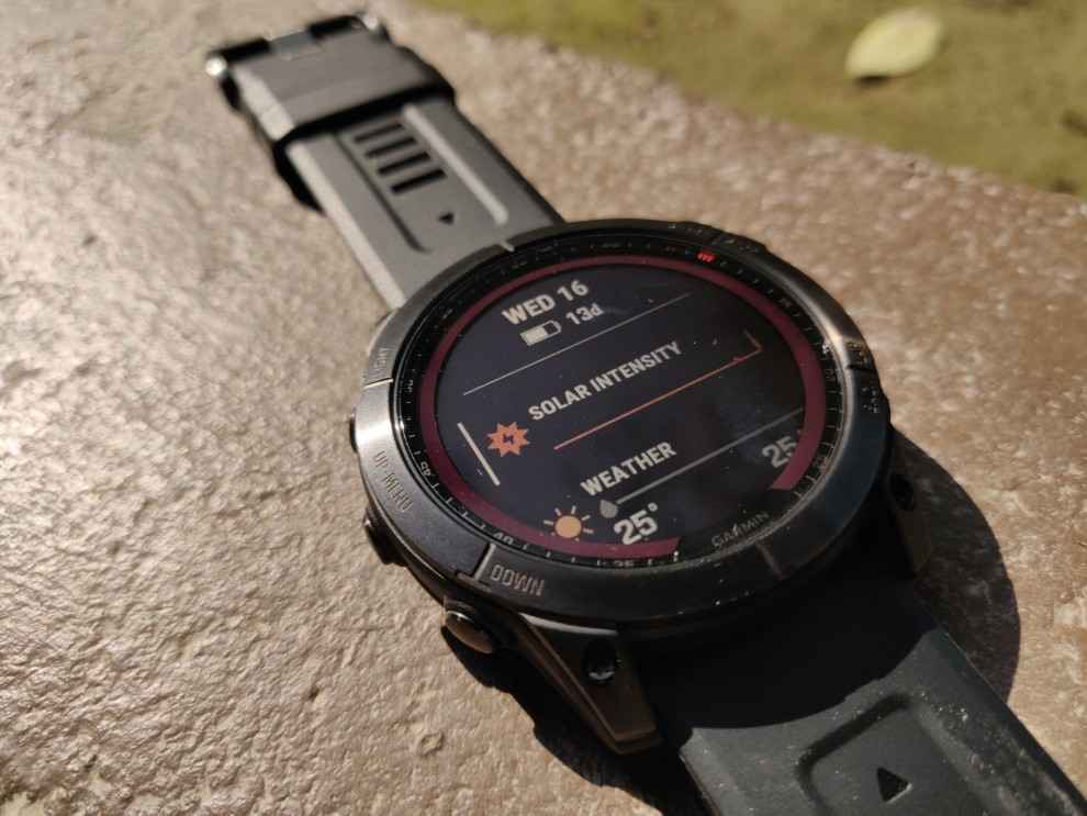 Garmin Fenix 7X Solar: Display and UI