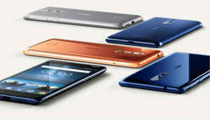 ನೋಕಿಯಾ ತನ್ನ ಸ್ವಾಧೀನತೆಯ ಮಾರ್ಗವನ್ನು ಬದಲಾಯಿಸುವ ಮೂಲಕ ಭಾರತದಲ್ಲಿ ಇದನ್ನು ಪ್ರಾರಂಭಿಸಲಾಯಿತು. ಇದು ಡ್ಯುಯಲ್ ಕ್ಯಾಮರಾ ಸೆಟಪನ್ನು ಹೊಂದಿದೆ.