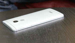 In Pictures: Le 1, Le 1 Pro and Le Max smartphones