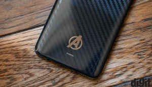 इन तस्वीरों में विस्तार से जानें OnePlus 6 और OnePlus 6 Marvel Avengers Special Edition के बारे में
