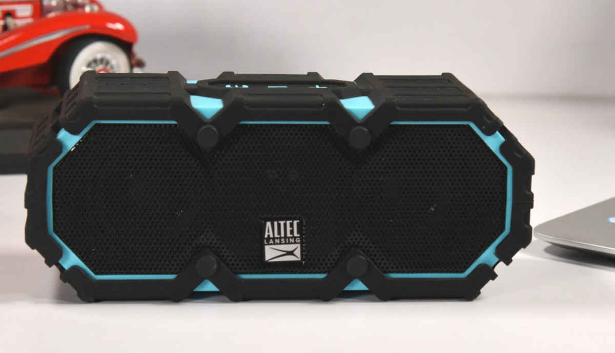Altec Lansing Lifejacket 2 Review: Bigger, better, more expensive