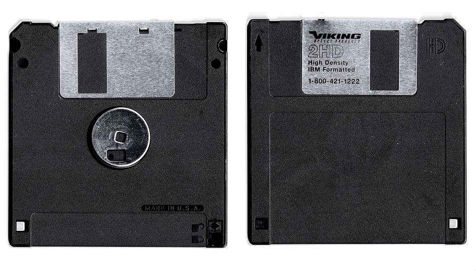 ISS astronaut unearths old NASA floppy disks in space