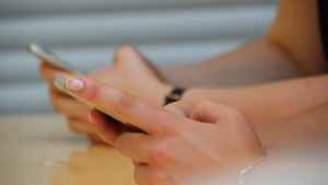 Mobile Loan APP నుండి లోన్ తీసుకుంటున్నారా.!