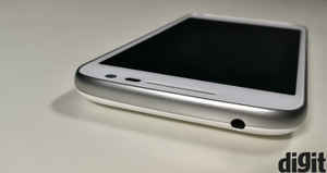 മോട്ടറോള DROID ടർബോ വിപണി കീഴടക്കാൻ എത്തുന്നു