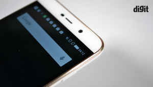 10 शानदार सेल्फी स्मार्टफोंस जो आते हैं महज़...