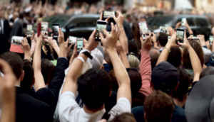 ప్రొఫెషనల్ కెమేరా వంటి ఫోటోల కోసం ఒక స్మార్ట్ ఫోనులో ఎటువంటి కెమేరా ఉండాలి?