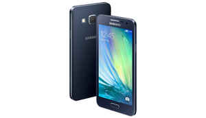 14 फोंस जो आते हैं मेटलिक बॉडी के साथ