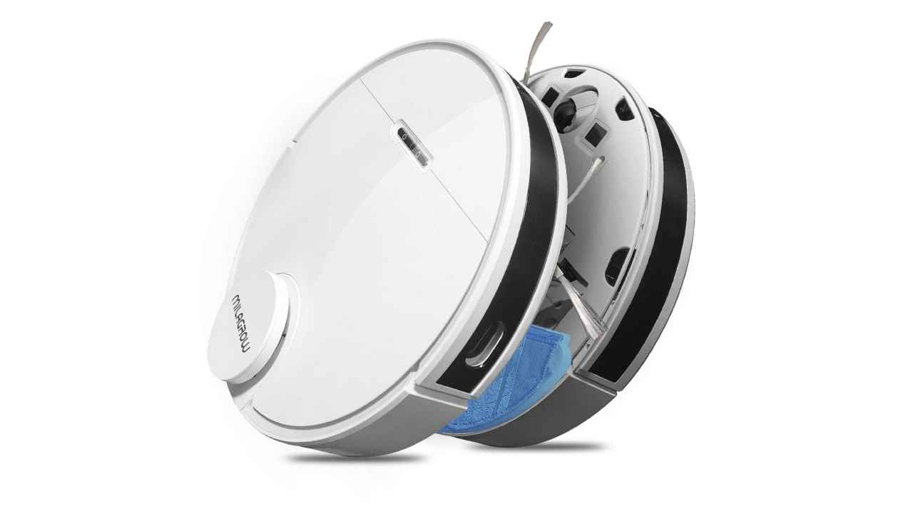 Robotic vacuum cleaners for wet and dry cleaning