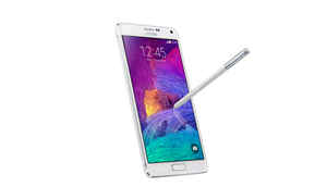 10 बेहतरीन स्मार्टफोंस जिनके दाम हो गए हैं कम