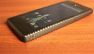 Quick Review: YotaPhone