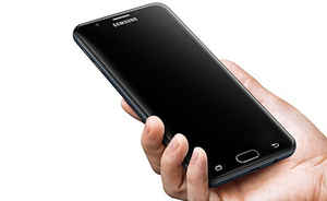 Amazon மெகா சலுகை Samsung On7 Pro (Gold)