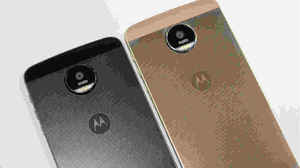 2TBമെമ്മറി സപ്പോർട്ടിൽ  മോട്ടോ Z ,Z ഫോഴ്സ് "ഡ്രോയിഡ് "എഡിഷൻ പുറത്തിറങ്ങി