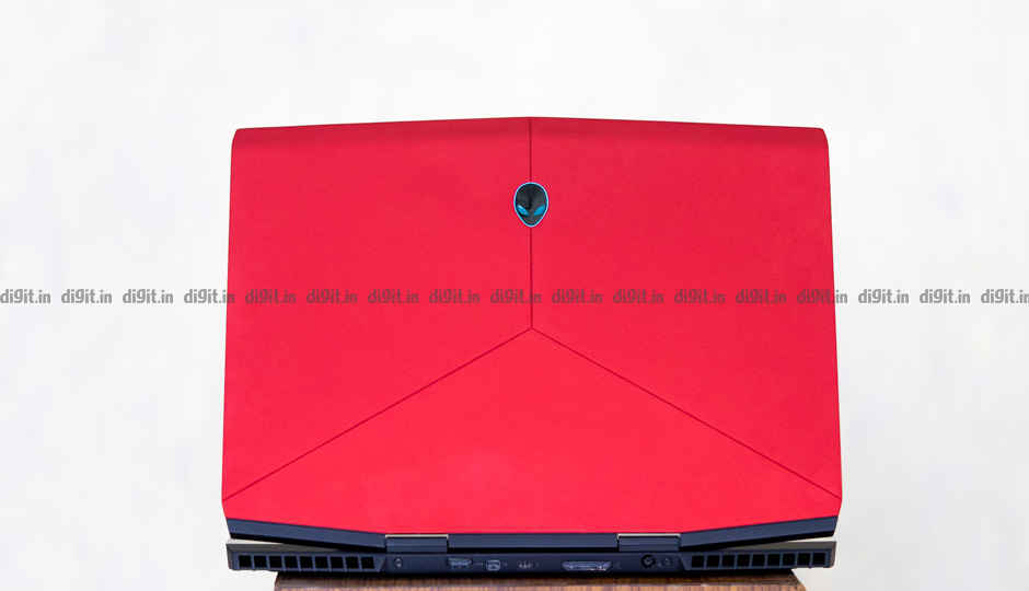 Alienware m15