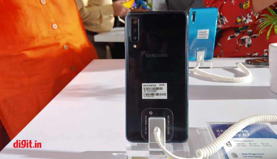 Samsung Galaxy A7 First Impressions: A three-eyed beauty on a budget