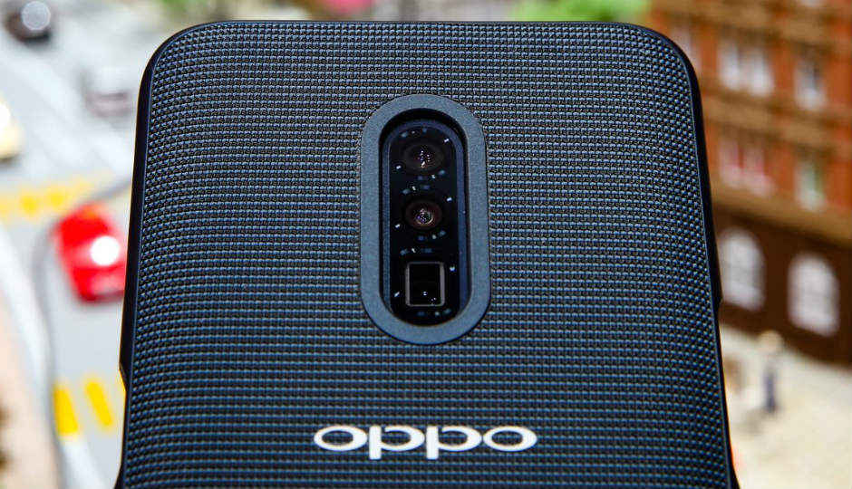 Oppo A52 के साथ Enco W11 वायरलेस इयरबड्स को भी किया गया लॉन्च