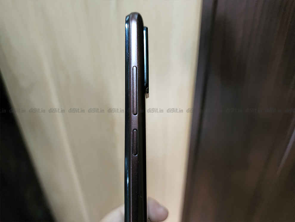 Micromax In 2c Review: Build and design