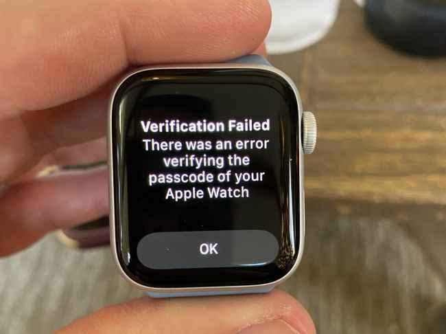 Another user named Tuff22 shared a picture of the message on Apple Watch.