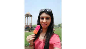 Chilling out with the OPPO F3 Plus on a hot summer day