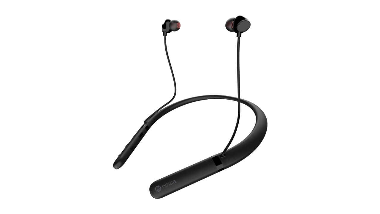 Bluetooth earphones with heavy bass