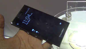 BlackBerry Leap: In Pictures