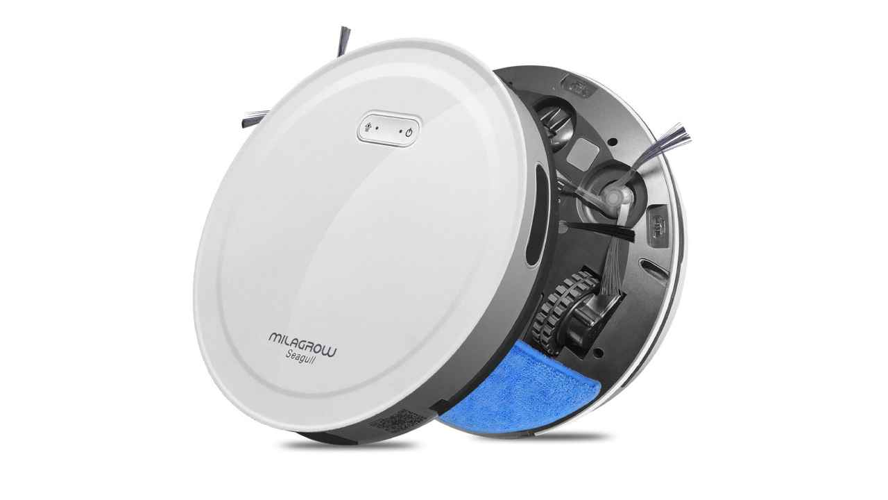 Smart robotic vacuum cleaners with self-charging