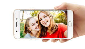 ओप्पो F1s स्मार्टफ़ोन पर स्नैपडील दे रहा है डिस्काउंट