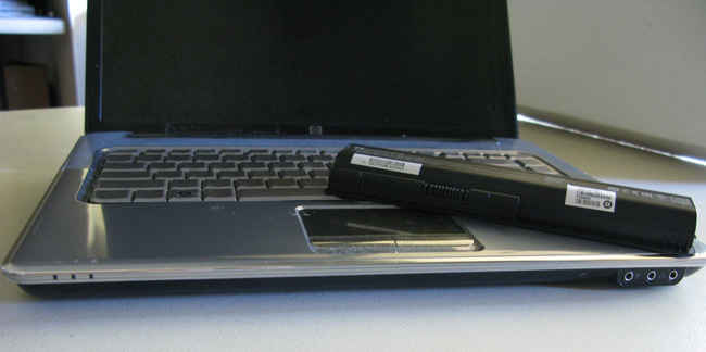 Laptop with battery