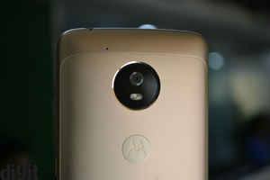 മോട്ടോ E4 കൂടാതെ ,E4 പ്ലസ് വിപണിയിൽ എത്തുന്നു