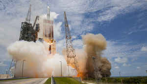 In Pictures: Delta IV Heavy's beautiful launch on a secret mission