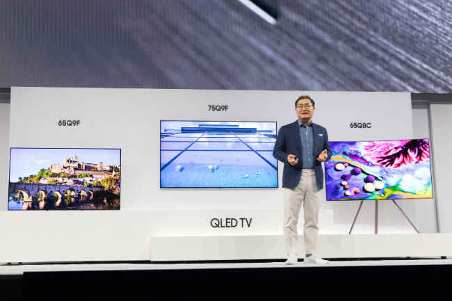 ಸ್ಯಾಮ್ಸಂಗ್ ಈಗ ಹೊಚ್ಚ ಹೊಸ 4K QLED TV ಅನ್ನು Bixby ಕಂಟ್ರೋಲಿನೊಂದಿಗೆ ಬಿಡುಗಡೆಗೊಳಿಸಿದೆ.