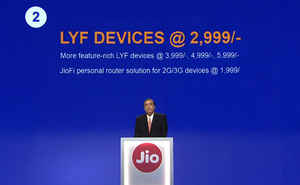 10 കോടി വരിക്കാരെ ലക്ഷ്യമിട്ട് ജിയോ തരംഗം ആഞ്ഞടിക്കുന്നു