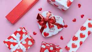 Valentine’s Day Gifts 2022: 10000 টাকার কম খরচে আপনার প্রিয় মানুষকে গিফট করুন ক্যামেরা, হেডফোন ও অন্যান্য গ্যাজেট
