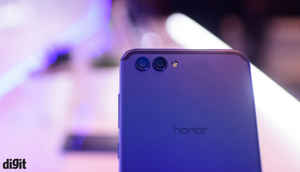 Honor View 10: In Pictures