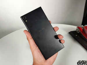 আজ অ্যামাজন এই স্মার্টফোন গুলির ওপর ডিস্কাউন্ট দিচ্ছে