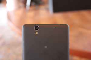 సోనీ ఎక్స్పిరియా c4: ఫస్ట్ లుక్స్