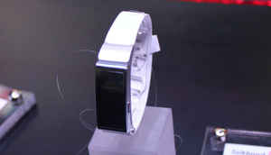 Huawei Talkband B2, Huawei Watch W1: First Look