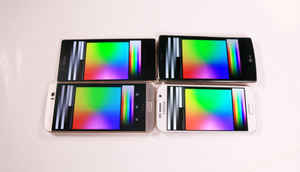 2015 Android flagships: Display and build comparison