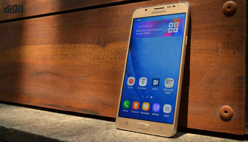 Samsung Galaxy J5, J7 (2016): In Pictures Samsung Galaxy J5, J7 (2016): In Pictures