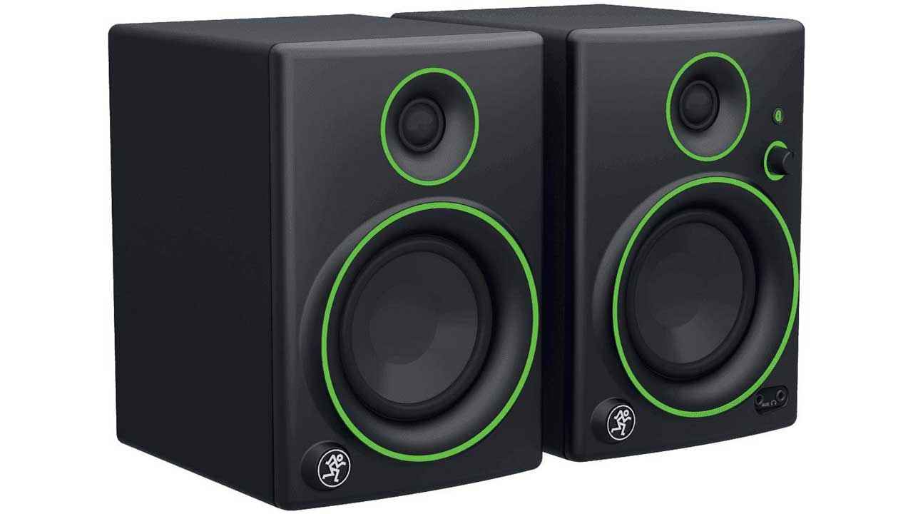 Compact bookshelf speakers for your PC