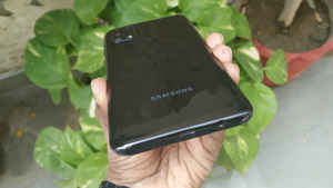 64 मेगापिक्सल कैमरे के साथ आने वाले सबसे शानदार मोबाइल फोंस, देखें पूरी लिस्ट