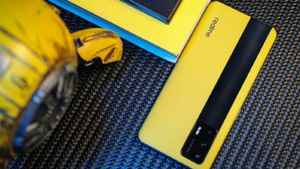 पूरे साल धूम मचा चुके हैं ये स्मार्टफोंस, जानें हर एक अपने आप में कैसे है खास