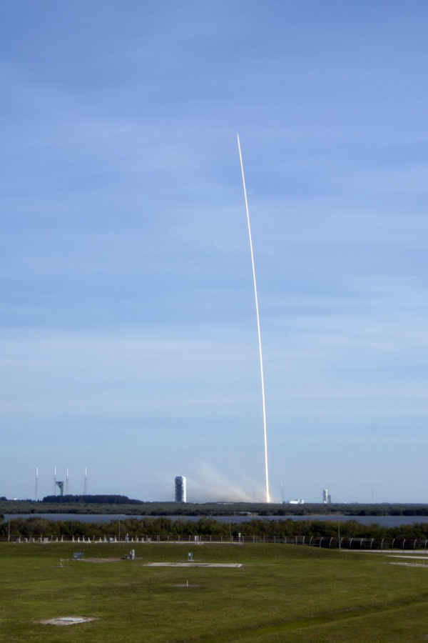 falcon 9 misses landing