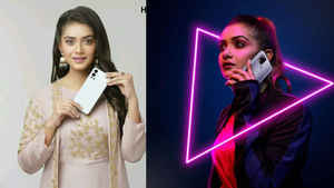 ഫോണിന്റെ പെരുമക്കൊപ്പം കൂടിയ താരങ്ങൾ