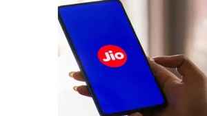 युजर्सची तर मज्जाच मजा! Jio, Airtel आणि Vi च्या अप्रतिम प्लॅन्सची यादी, किंमत 300 रुपयांपेक्षा कमी
