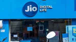 Jio postpaid plans: डेटा बेनिफिट्ससह मिळतील OTT सब्स्क्रिप्शन्स, बघुयात किंमत