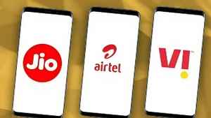 युजर्सची तर मज्जाच मजा! Jio, Airtel आणि Vi च्या अप्रतिम प्लॅन्सची यादी, किंमत 300 रुपयांपेक्षा कमी