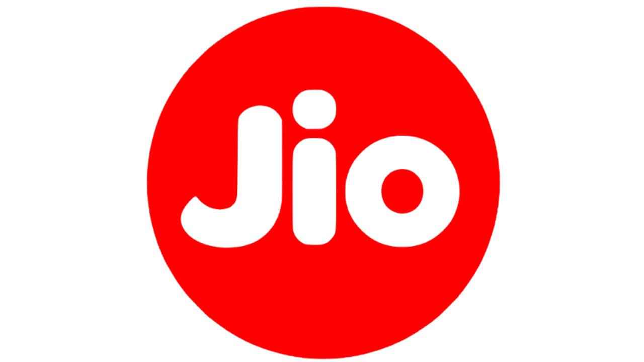 Jio Valentine’s Day Offers cover 3 plans, up to 87GB data, and a burger