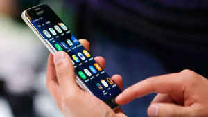 మీకు తెలియకుండా మీ ఫోన్ మీ పైనే నిఘా పెడుతుందని డౌటా..ఇలా చెక్ చేయండి.!